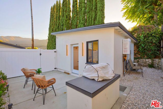 3623 5th Avenue, La Crescenta, CA 91214