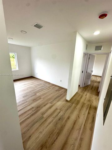 722 NW 6 CT, Florida City, FL 33034