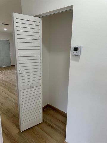 722 NW 6 CT, Florida City, FL 33034