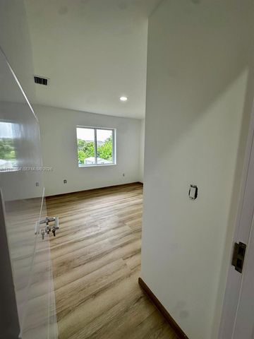 722 NW 6 CT, Florida City, FL 33034