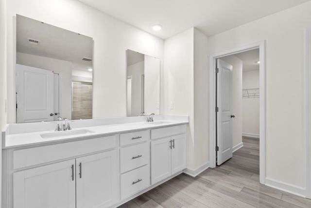 997 Lauryn Oak Loop, Longs, SC 29568