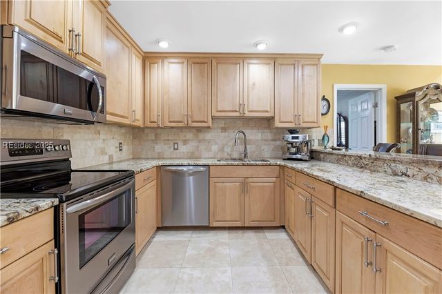 150 Palmetto Bluff Rd, Bluffton, SC 29910
