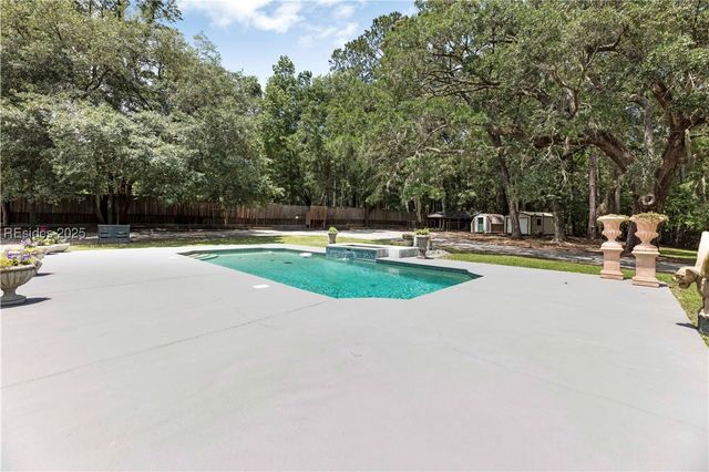 150 Palmetto Bluff Rd, Bluffton, SC 29910