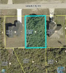 904 Grant BLVD, Lehigh Acres, FL 33974