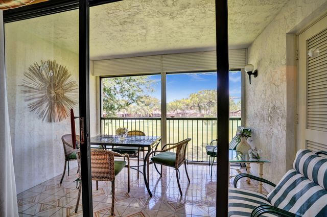 19 STRATFORD Drive E Unit F, Boynton Beach, FL 33436