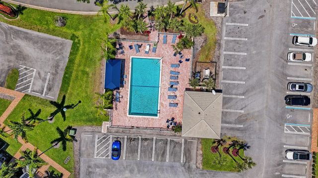 19 STRATFORD Drive E Unit F, Boynton Beach, FL 33436