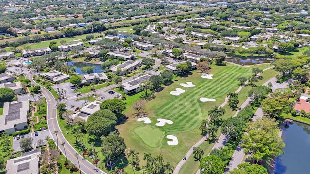 19 STRATFORD Drive E Unit F, Boynton Beach, FL 33436
