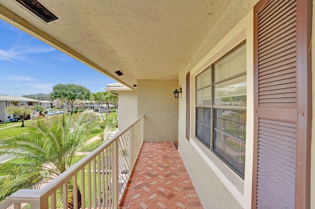 19 STRATFORD Drive E Unit F, Boynton Beach, FL 33436
