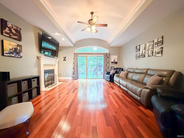9020 Pierce Drive, Evansville, IN 47725
