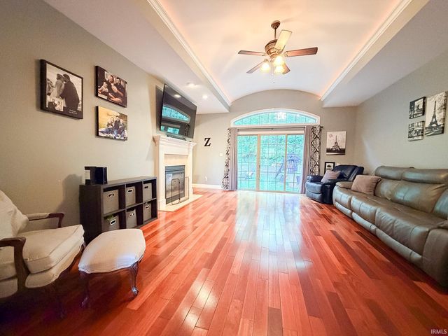 9020 Pierce Drive, Evansville, IN 47725