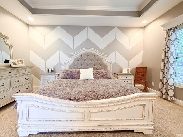 9020 Pierce Drive, Evansville, IN 47725
