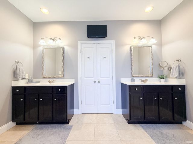 9020 Pierce Drive, Evansville, IN 47725