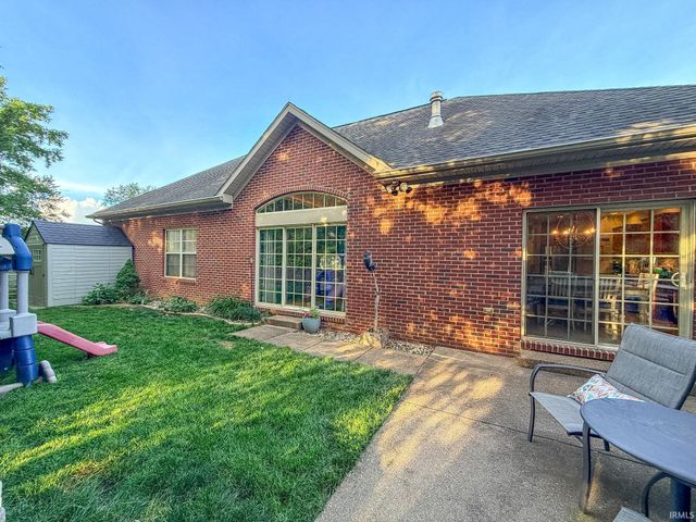 9020 Pierce Drive, Evansville, IN 47725