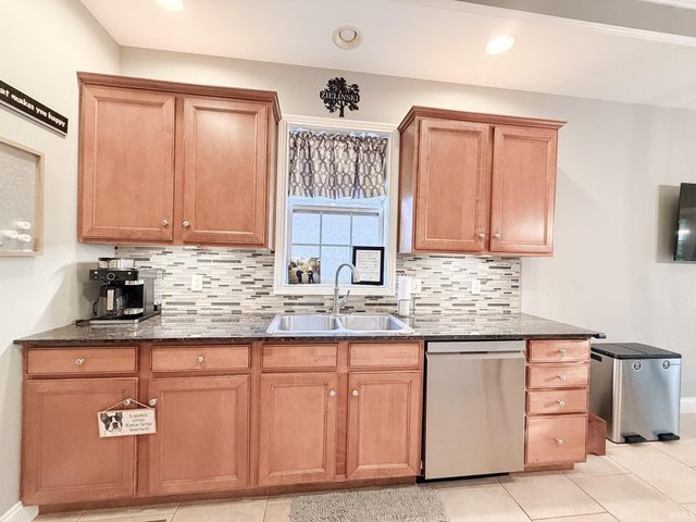 9020 Pierce Drive, Evansville, IN 47725