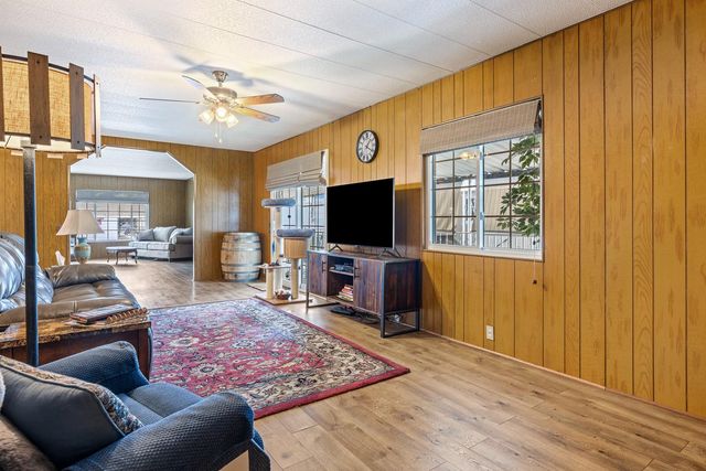 2706 W Ashlan Ave Spc 115, Fresno, CA 93705