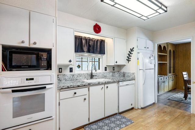 2706 W Ashlan Ave Spc 115, Fresno, CA 93705