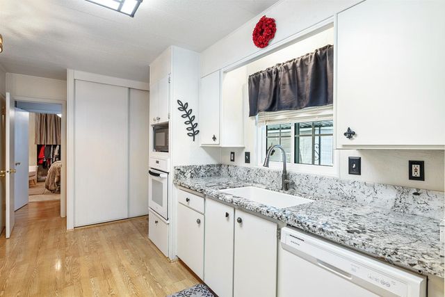 2706 W Ashlan Ave Spc 115, Fresno, CA 93705