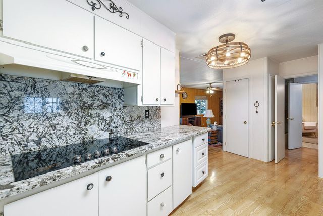 2706 W Ashlan Ave Spc 115, Fresno, CA 93705