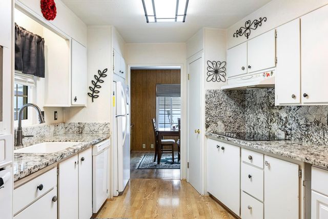 2706 W Ashlan Ave Spc 115, Fresno, CA 93705