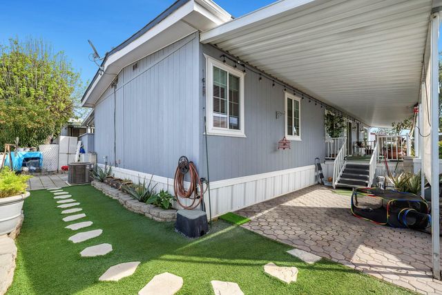 2706 W Ashlan Ave Spc 115, Fresno, CA 93705