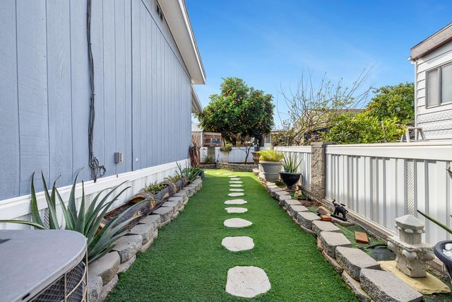 2706 W Ashlan Ave Spc 115, Fresno, CA 93705