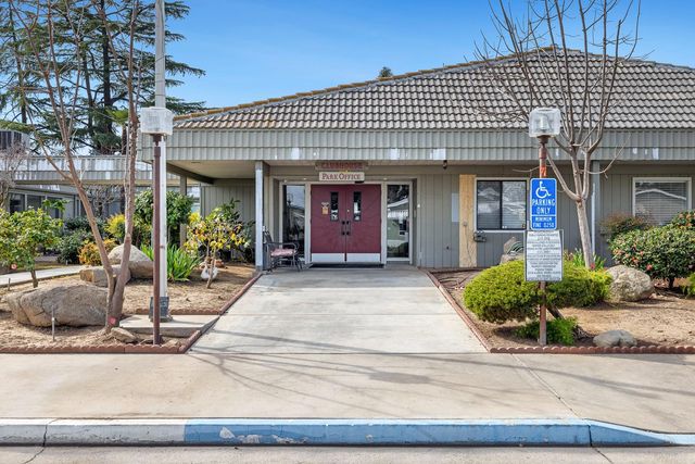 2706 W Ashlan Ave Spc 115, Fresno, CA 93705