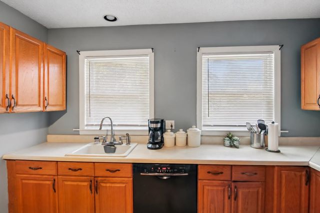 5 Merrimack Street, Hudson, NH 03051