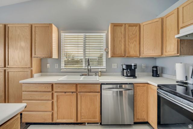 3013 S DOODLE BUG PL, West Valley City, UT 84128