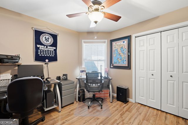 64 Pin Oak Lane, Ellijay, GA 30540