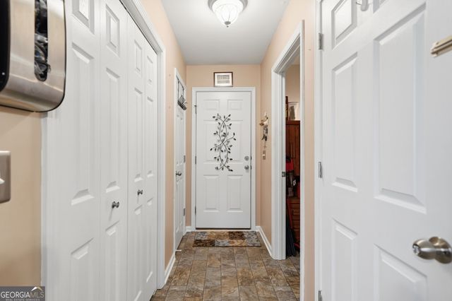 64 Pin Oak Lane, Ellijay, GA 30540