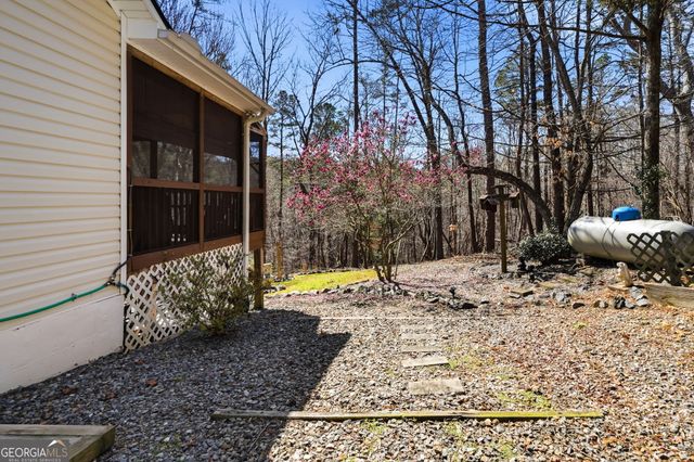64 Pin Oak Lane, Ellijay, GA 30540