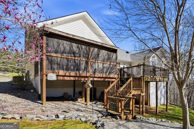 64 Pin Oak Lane, Ellijay, GA 30540