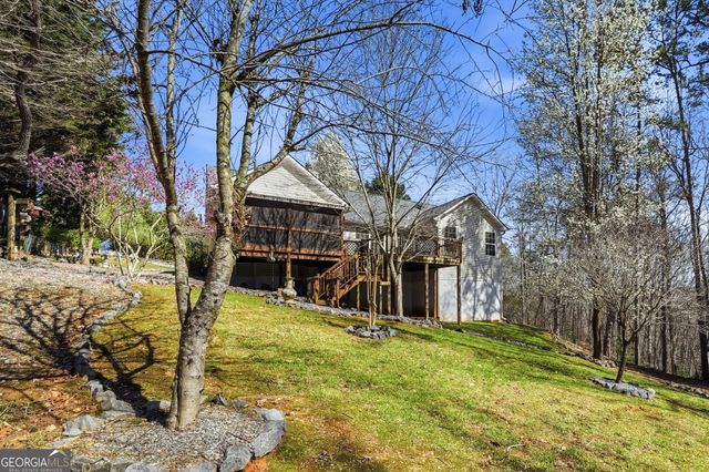 64 Pin Oak Lane, Ellijay, GA 30540