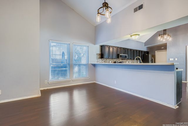 3215 Morning Crk, San Antonio, TX 78247