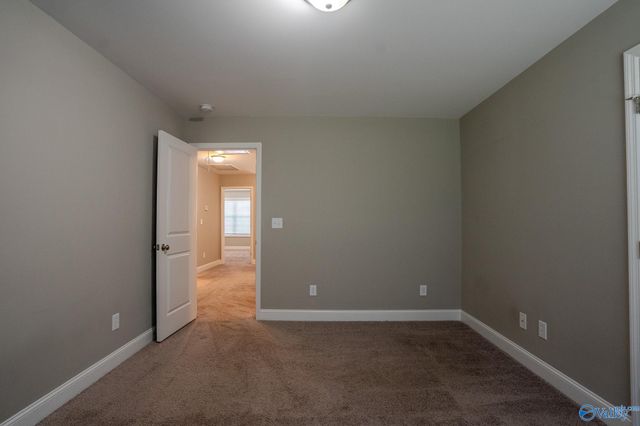 264 Willow Bank Circle, Decatur, AL 35603