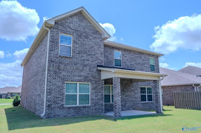 264 Willow Bank Circle, Decatur, AL 35603