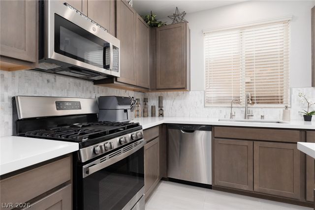 9719 Zircon Cliff Avenue, Las Vegas, NV 89148
