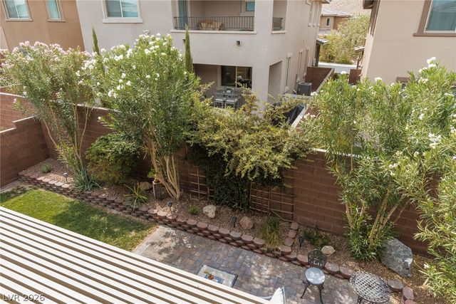 9719 Zircon Cliff Avenue, Las Vegas, NV 89148