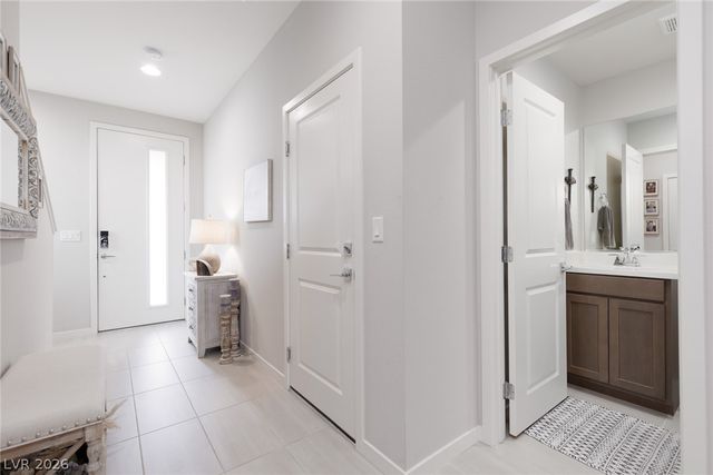 9719 Zircon Cliff Avenue, Las Vegas, NV 89148