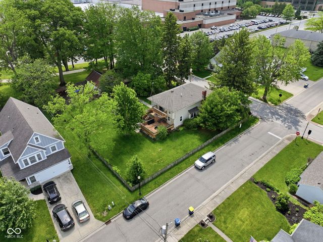 320 2nd Street NE, Carmel, IN 46032
