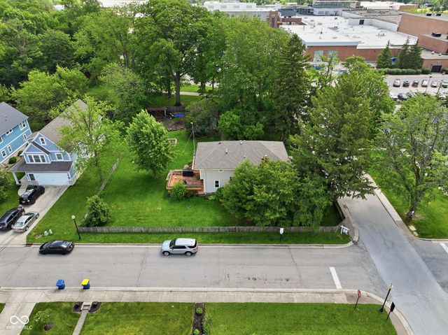 320 2nd Street NE, Carmel, IN 46032