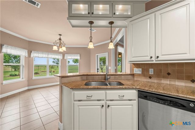 550 Dowell Road, Moody, TX 76557