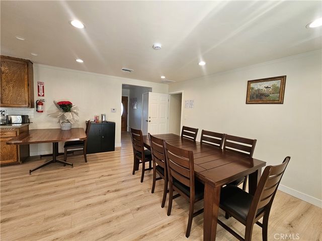 20152 Acre, Winnetka, CA 91306