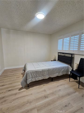 20152 Acre, Winnetka, CA 91306