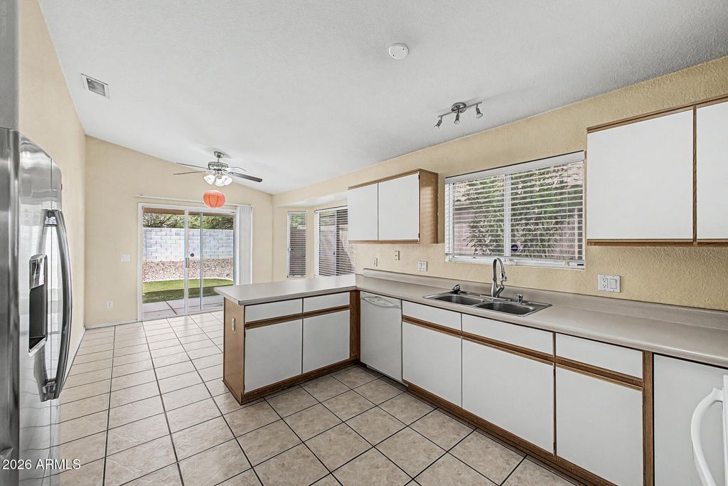 7414 W EUGIE Avenue, Peoria, AZ 85381 — photo 5