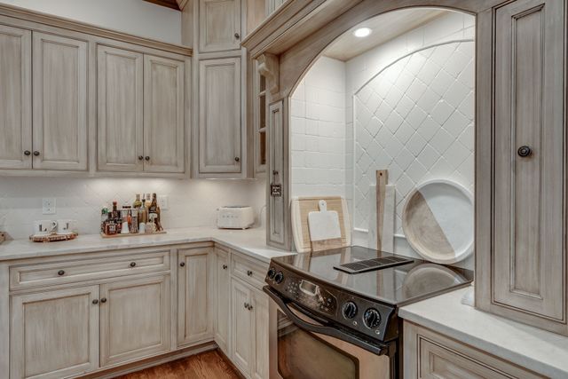 55 Whitworth Blvd, Nashville, TN 37205