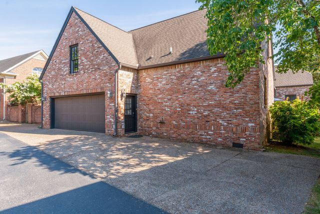 55 Whitworth Blvd, Nashville, TN 37205