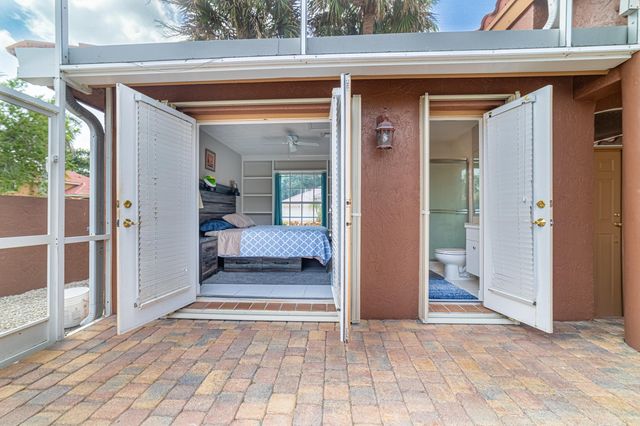 10599 SAINT THOMAS Drive, Boca Raton, FL 33498