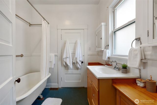 1117 N 84th Street, Seattle, WA 98103