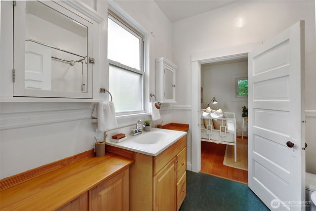 1117 N 84th Street, Seattle, WA 98103